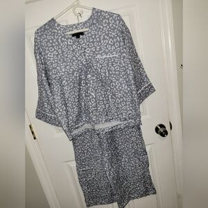 Donna Karan Pajama Set